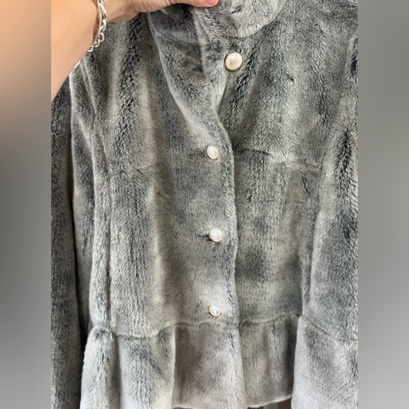 Kate Spade Faux Fur Coat - Size M - NWOT - Picture 2 of 8